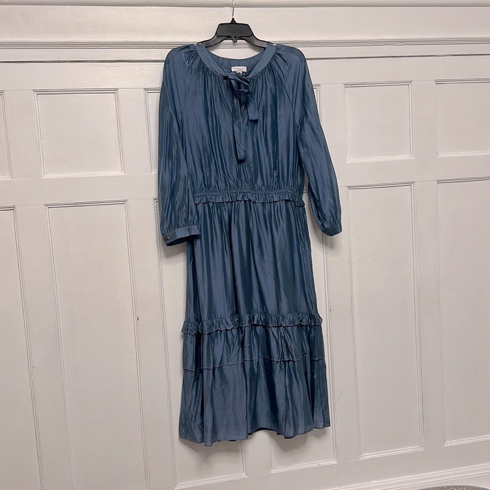 Pretty blue midi dress